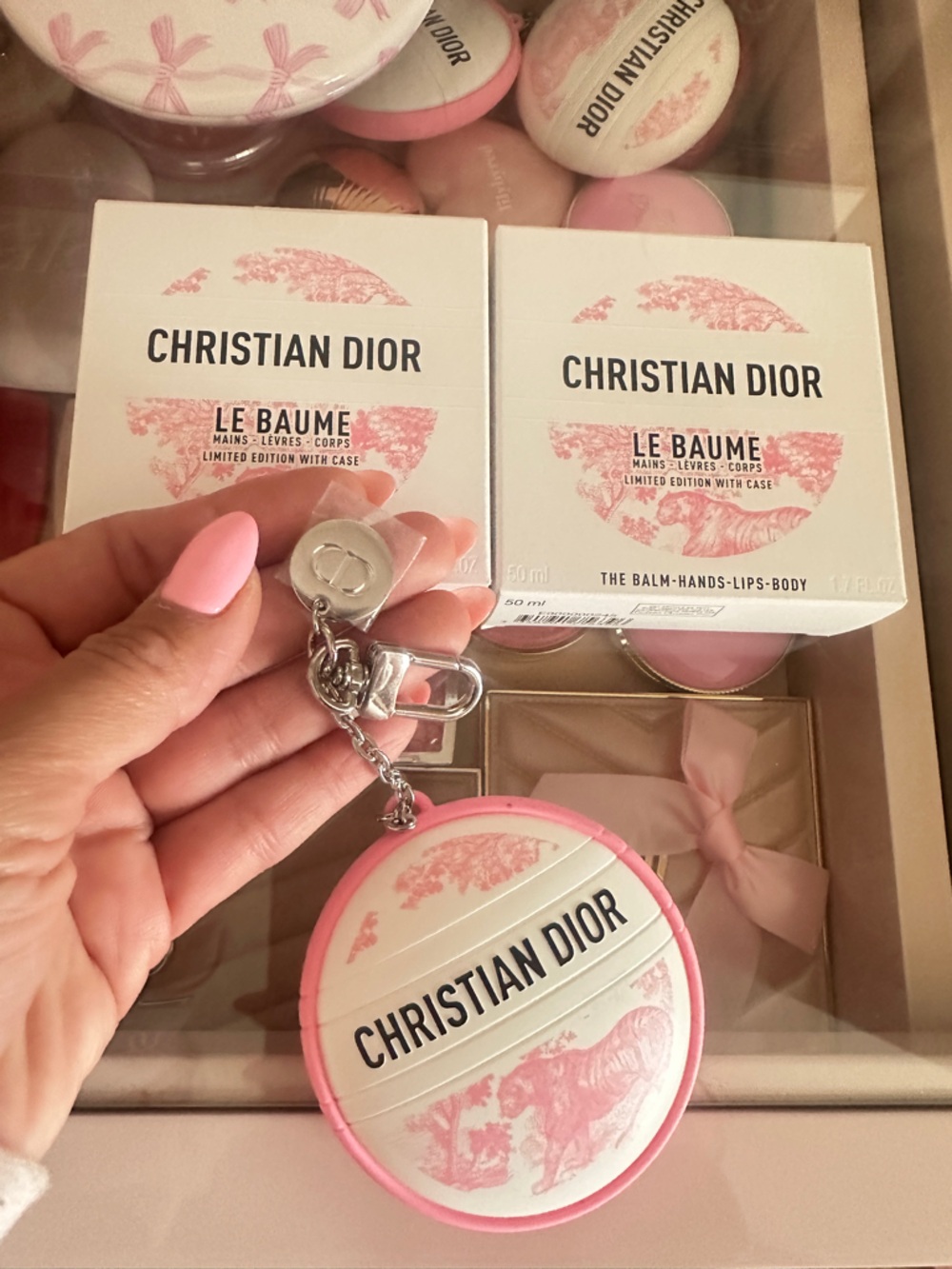 💯Dior Le Baume Compact Balm Case in White and Pink..limited edition🎀 - Picture 3 of 3